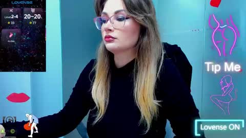 evelyne_rose online show from 13, 10, 2025