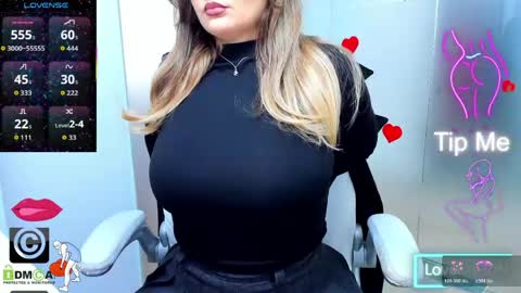 Snapshot of evelyne_rose chatting on 23, 4, 2026 evelyne_rose online show from 23, 4, 2026