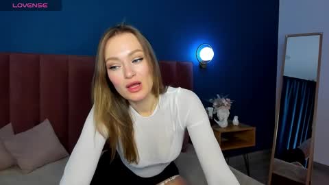 Evelyn online show from 17, 11, 2025