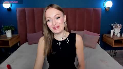 Evelyn online show from 30, 11, 2025