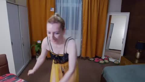 Snapshot of evelynreagan chatting on 27, 6, 2026 evelynreagan online show from 27, 6, 2026