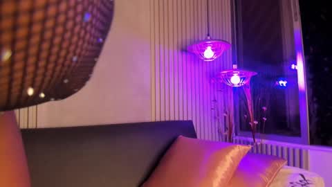 Snapshot of evelynzoe chatting on 10, 9, 2025 EvelynZoee online show from 10, 9, 2025