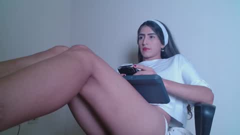 everly_monroe online show from 10, 11, 2025