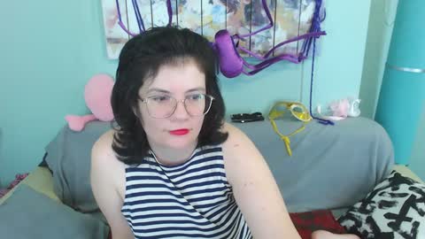 Snapshot of everly_rays chatting on 13, 12, 2024 Everly online show from 13, 12, 2024