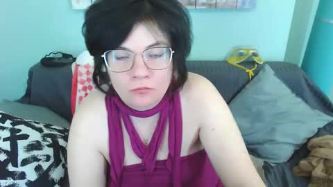 Snapshot of everly_rays chatting on 10, 2, 2025 Everly online show from 10, 2, 2025