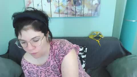 Snapshot of everly_rays chatting on 14, 2, 2025 Everly online show from 14, 2, 2025