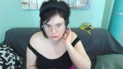 Snapshot of everly_rays chatting on 18, 2, 2025 Everly online show from 18, 2, 2025