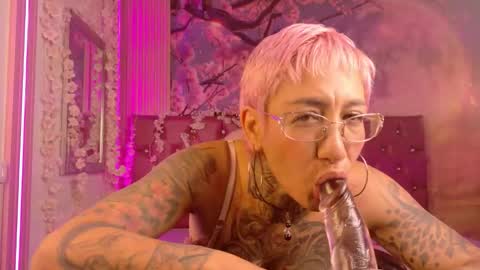 everlyn_sexx online show from 6, 3, 2026