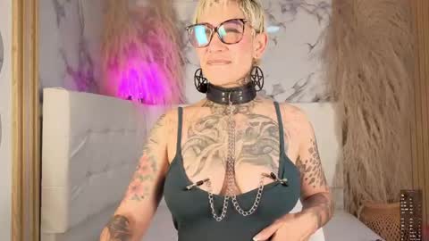 everlyn_sexx online show from 9, 5, 2026