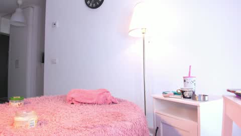 Snapshot of eves_bodyxxx chatting on 12, 1, 2025 Sensation Body online show from 12, 1, 2025