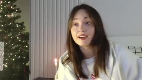 evi_woow online show from 27, 12, 2024