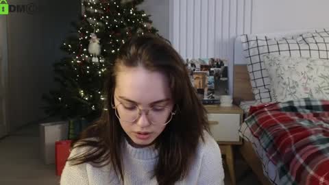 evi_woow online show from 7, 1, 2025