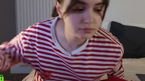 evi_woow online show from 4, 2, 2025