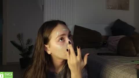 evi_woow online show from 25, 10, 2025