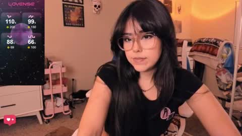 Evie Luna online show from 6, 12, 2024