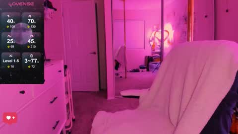 Evie Luna online show from 2, 10, 2025