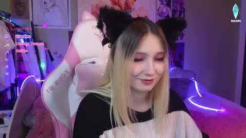 Snapshot of evie_rosen chatting on 12, 12, 2024 Evie online show from 12, 12, 2024