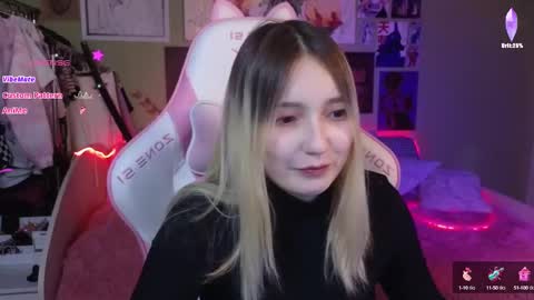 Snapshot of evie_rosen chatting on 17, 12, 2024 Evie online show from 17, 12, 2024