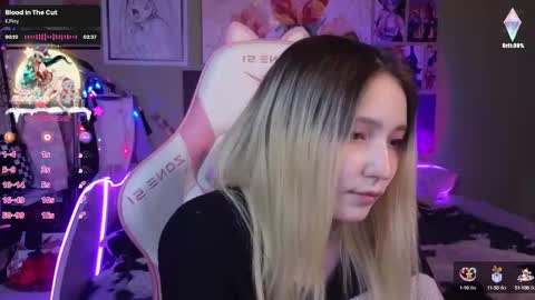 Snapshot of evie_rosen chatting on 22, 12, 2024 Evie online show from 22, 12, 2024