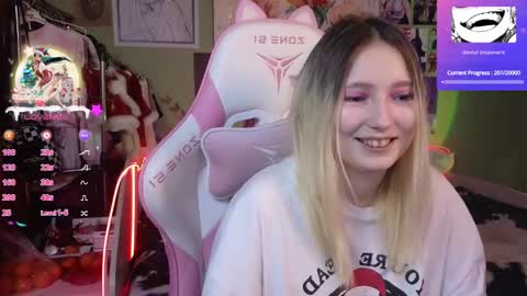 Snapshot of evie_rosen chatting on 24, 12, 2024 Evie online show from 24, 12, 2024