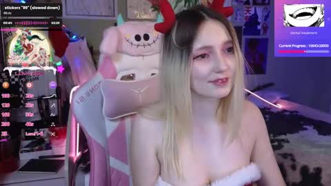 Snapshot of evie_rosen chatting on 1, 1, 2025 Evie online show from 1, 1, 2025