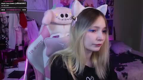 Snapshot of evie_rosen chatting on 6, 1, 2025 Evie online show from 6, 1, 2025