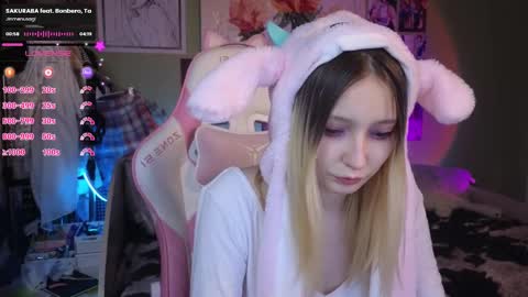 Snapshot of evie_rosen chatting on 3, 2, 2025 Evie online show from 3, 2, 2025