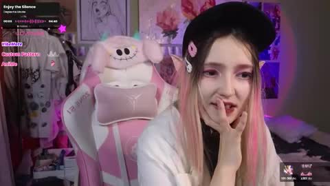 Snapshot of evie_rosen chatting on 18, 2, 2025 Evie online show from 18, 2, 2025