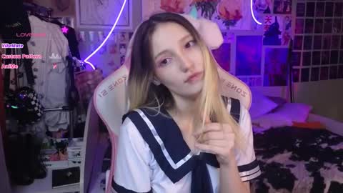 Snapshot of evie_rosen chatting on 12, 3, 2025 Evie online show from 12, 3, 2025