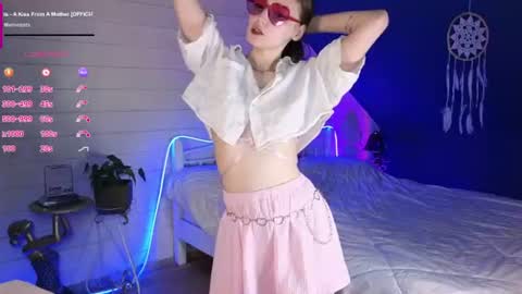 Evie online show from 6, 7, 2026