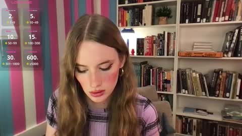 Snapshot of eviecam chatting on 24, 11, 2025 Evie3 online show from 24, 11, 2025