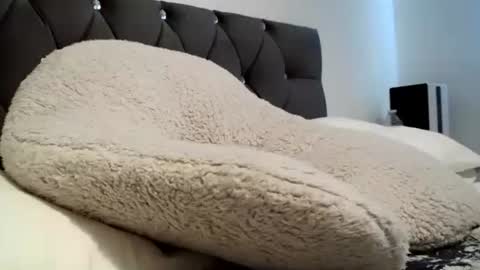 Snapshot of evieloves chatting on 24, 3, 2026 evieloves online show from 24, 3, 2026