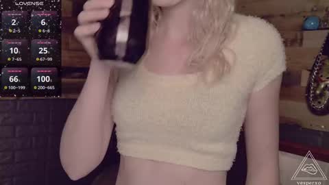 Snapshot of evilvillainess chatting on 22, 11, 2025 Vesper - online show from 22, 11, 2025