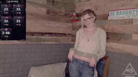 Snapshot of evilvillainess chatting on 5, 12, 2025 Vesper - online show from 5, 12, 2025