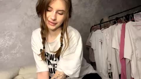 evva_avve_ online show from 24, 11, 2025