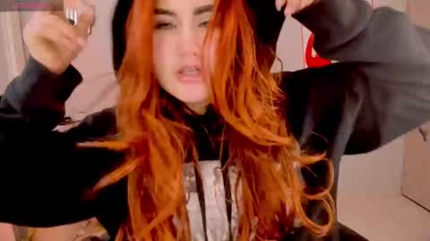 evva_foxxy online show from 12, 12, 2024