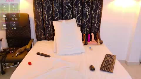 evvaa_moon online show from 8, 5, 2026