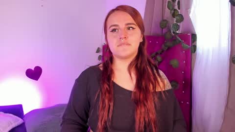 Snapshot of evy_orange1 chatting on 3, 3, 2025 EVY online show from 3, 3, 2025