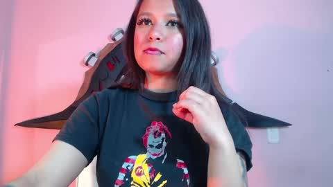 Snapshot of evybubbles_ chatting on 20, 10, 2025 Im Evy online show from 20, 10, 2025