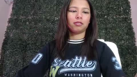 Snapshot of evybubbles_ chatting on 12, 2, 2026 Im Evy online show from 12, 2, 2026