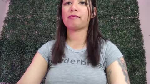 Snapshot of evybubbles_ chatting on 13, 2, 2026 Im Evy online show from 13, 2, 2026