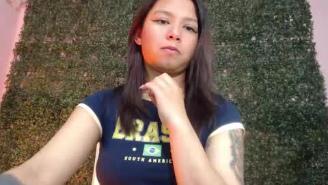 Snapshot of evybubbles_ chatting on 2, 3, 2026 Im Evy online show from 2, 3, 2026