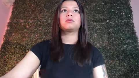 Snapshot of evybubbles_ chatting on 3, 3, 2026 Im Evy online show from 3, 3, 2026