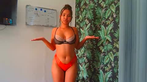 Snapshot of exclusivecourtney chatting on 12, 3, 2026 courtney online show from 12, 3, 2026