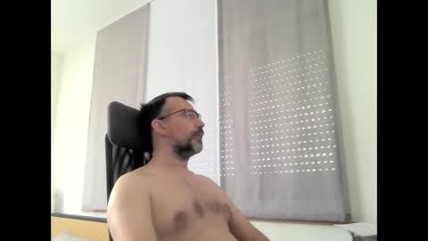 exhibit77 online show from 14, 4, 2026