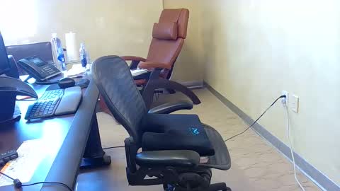 exhibitman69_ldb online show from 2, 12, 2025