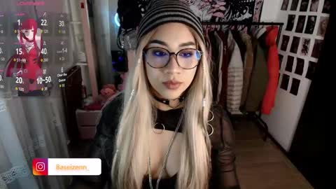 Snapshot of exodiakinky chatting on 3, 3, 2026 Goddess Exodia please help me reach 100 thumbs up online show from 3, 3, 2026