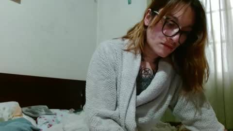 Snapshot of exolizzz66 chatting on 6, 1, 2025 Exolizz online show from 6, 1, 2025