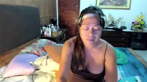 Snapshot of exotic_angel69 chatting on 16, 12, 2024 voloptous mommy angel online show from 16, 12, 2024