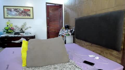 Snapshot of exotic_angel69 chatting on 11, 3, 2025 voloptous mommy angel online show from 11, 3, 2025